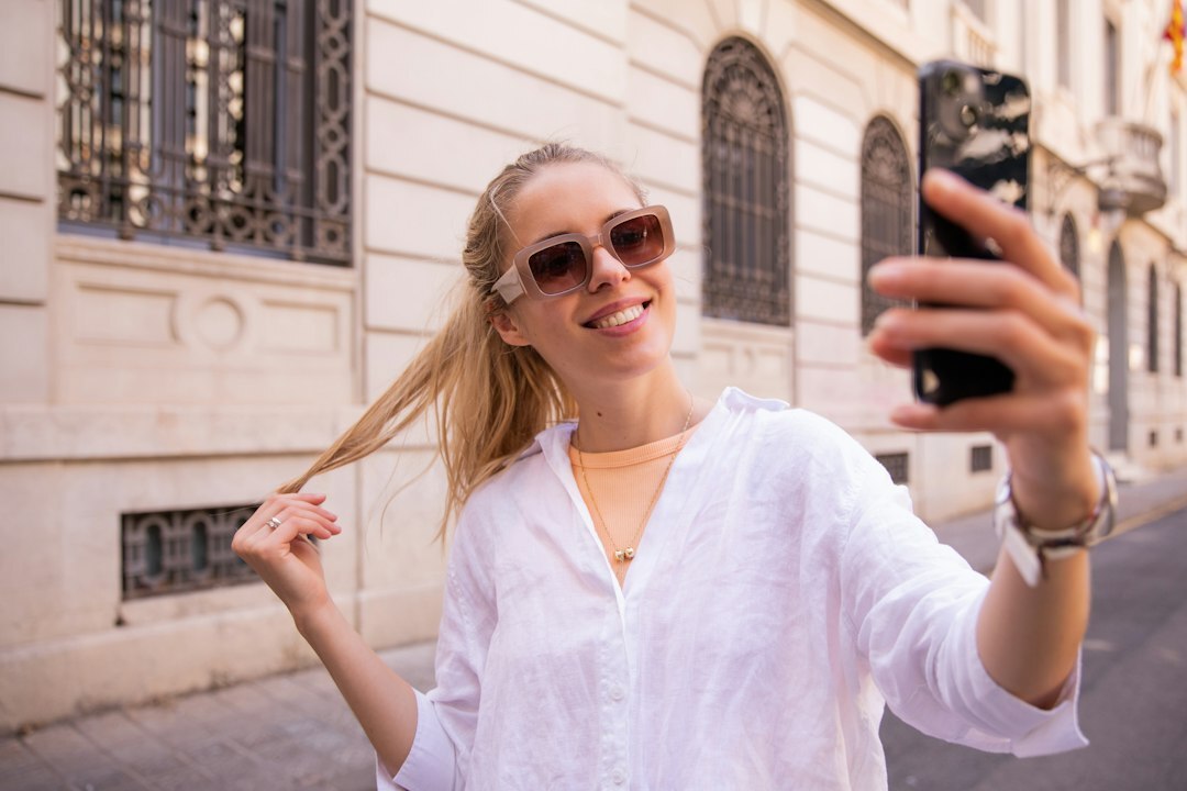 Uruguayan social media influencer taking a selfie